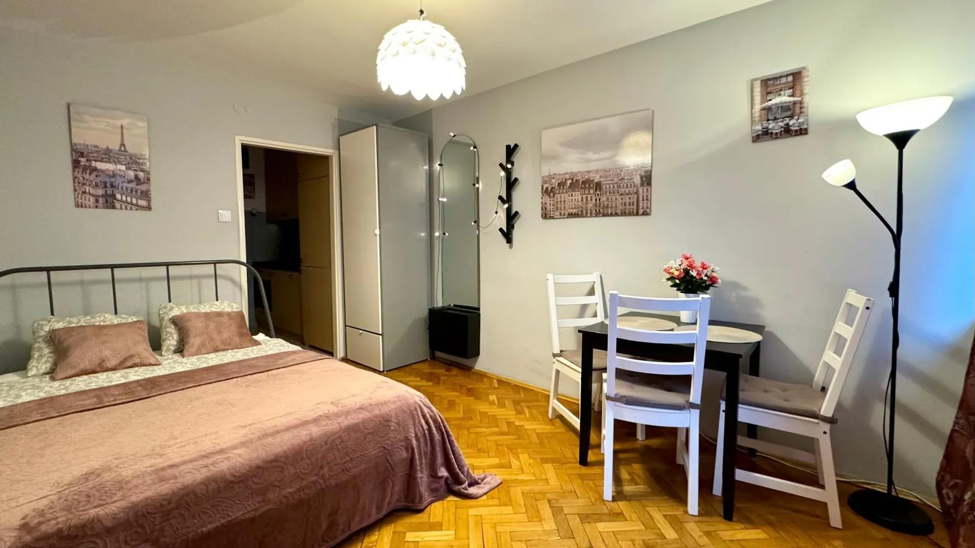 K22 Centrum Bagno Warsaw 0*,  Poland